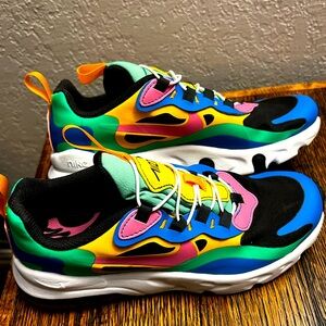 Nike Noir Flamingo kids shoes.  C270